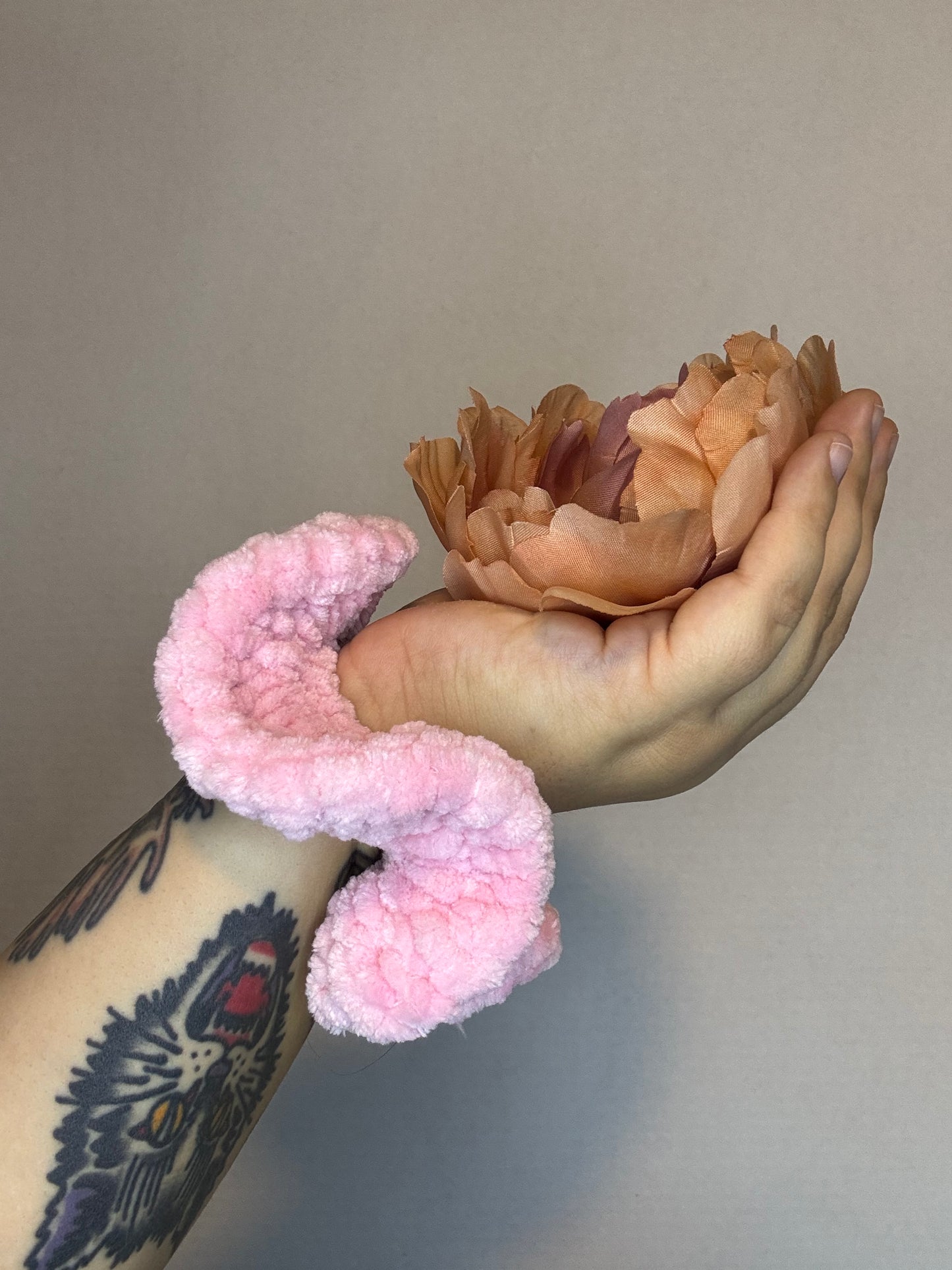 Crochet Scrunchie Light Pink