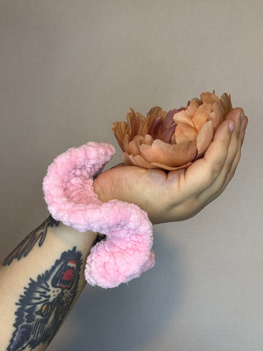 Crochet Scrunchie Light Pink